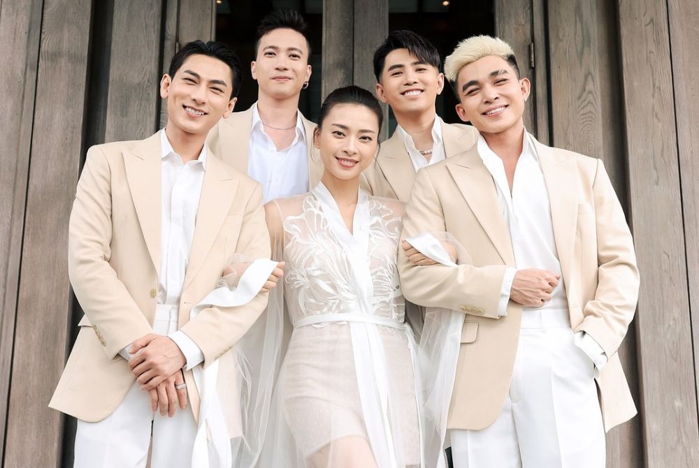 Lựa chọn trang phục dựa trên loại tiệc bạn tham dự