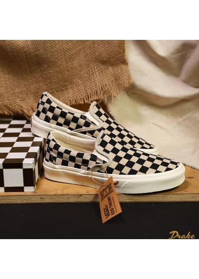 Giày lười Vans dáng Slip-On