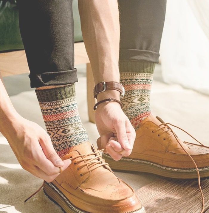 Phong cách vintage với giày buộc dây