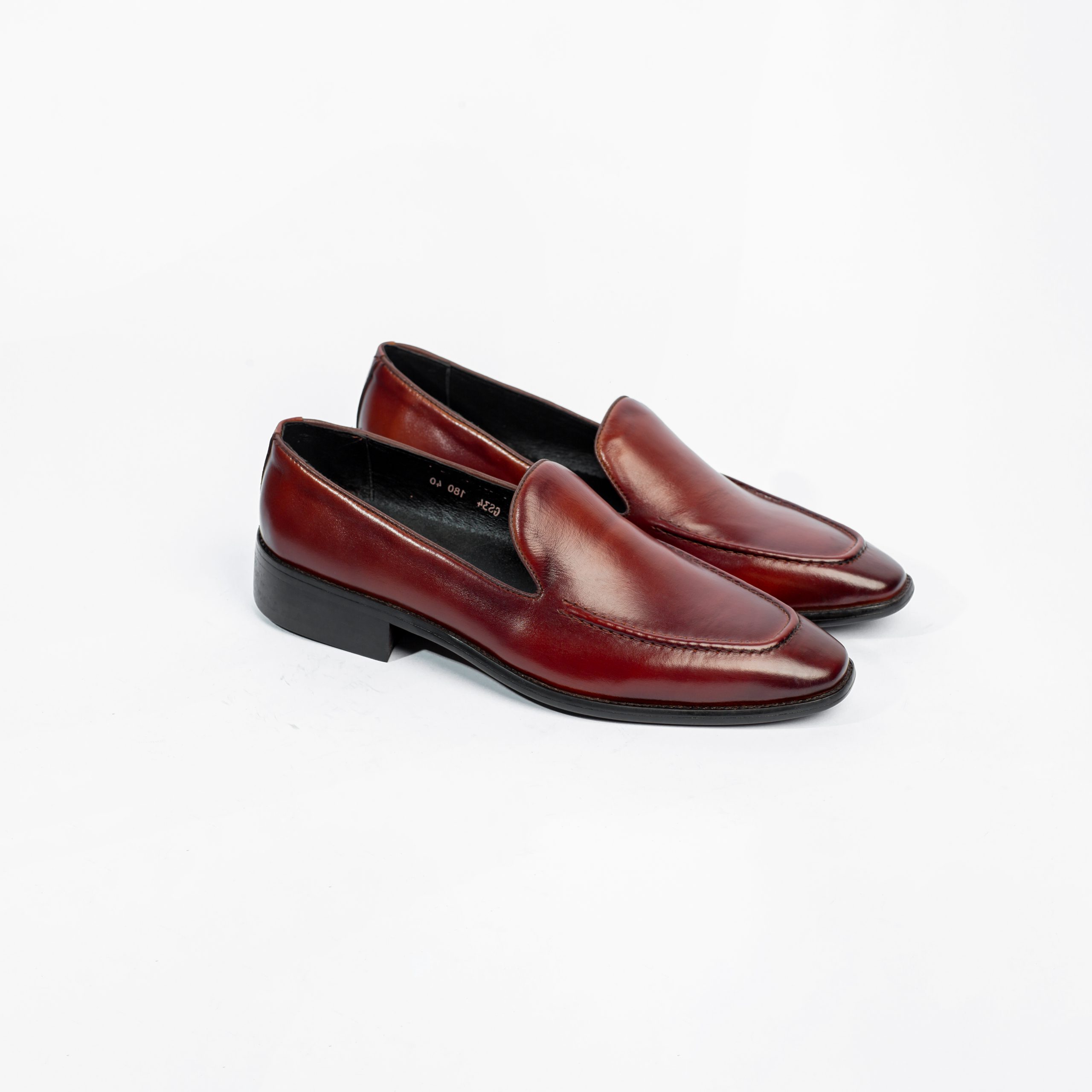 Giày Da Công Sở CX06 làm từ Da bò thật 100%, của thương hiệu giày da Duvis do xưởng da bò Chu Hải Nam sản xuất. Đổi trả nếu phát hiện giả da