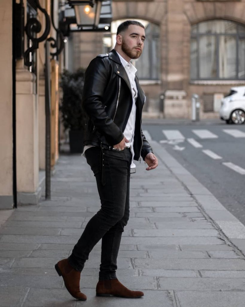 Một trang phục thanh lịch và ấn tượng