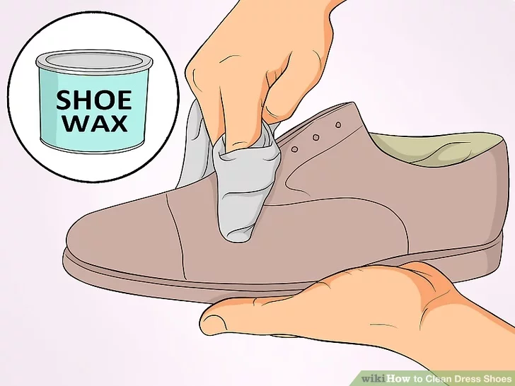 Sử dụng shoe wax để đánh bóng giày
