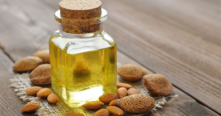 Dầu hạnh nhân làm mềm da giày tốt