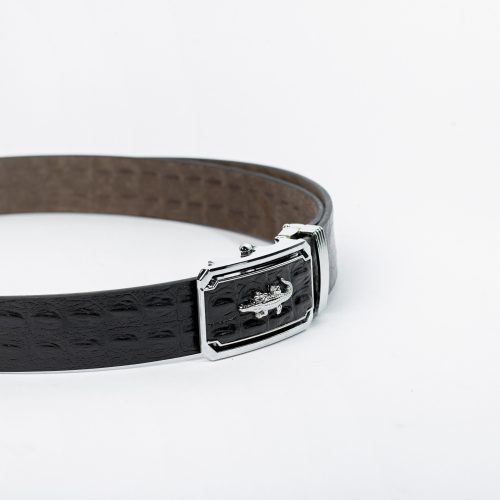 Xử lý thắt lưng da bị mốc