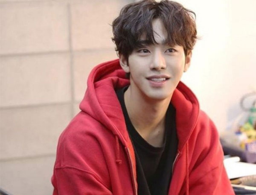 Kiểu tóc con sâu duỗi