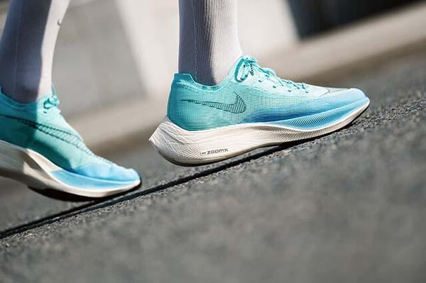 Nike ZoomX Vaporfly NEXT%