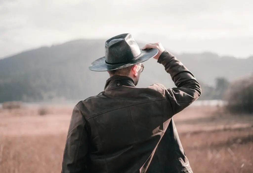 Nói rộng ra, áo khoác da là trang phục thông thường