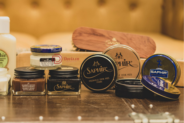 Phân biệt sự khác nhau của xi kem và xi sáp đánh giày