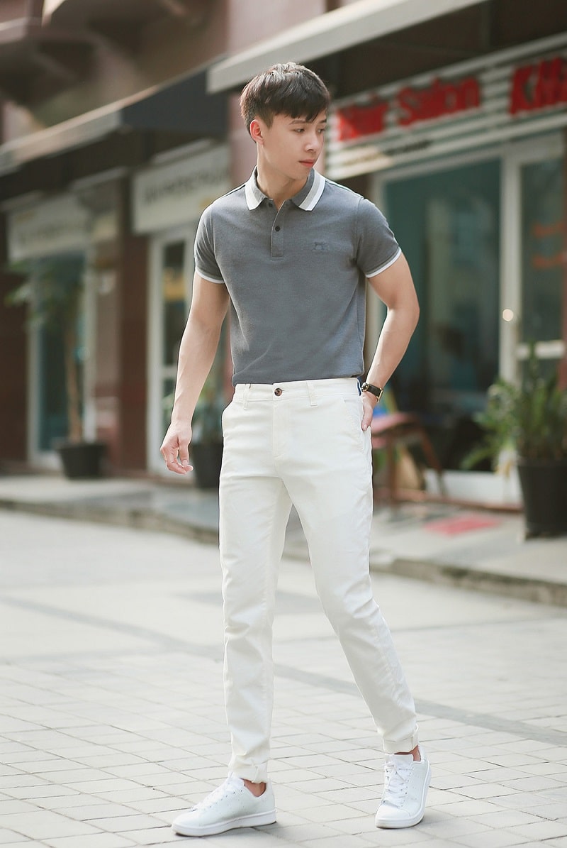 Phối đồ với áo Polo nam cùng với quần Kaki