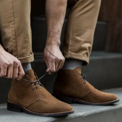 Cách phối đồ với&nbsp;boot nam cao cổ da&nbsp;– Chukka Boot