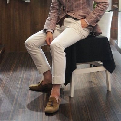 Phối giày lười nam với vest