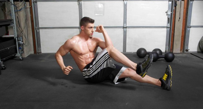 Running shoes là sự lựa chọn phù hợp khi chàng tập cardio/chạy bộ