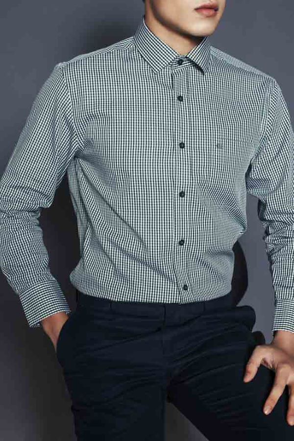 Dành cho người U60 trung niên phải chọn thời trang công sở hàng hiệu