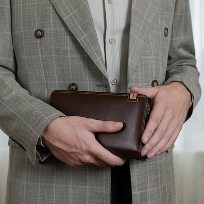 Cửa hàng ví da nam Laforce