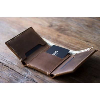 Lợi ích của việc sử dụng ví da nam tốt nhất