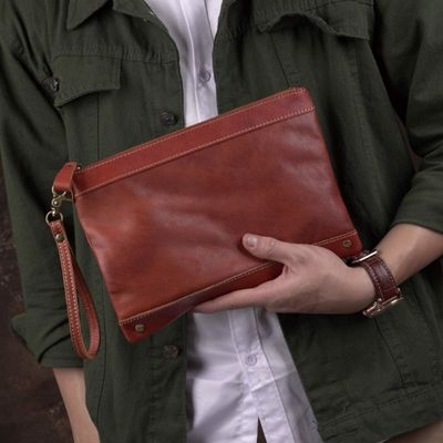 Phối ví nam da theo phong cách đường phố