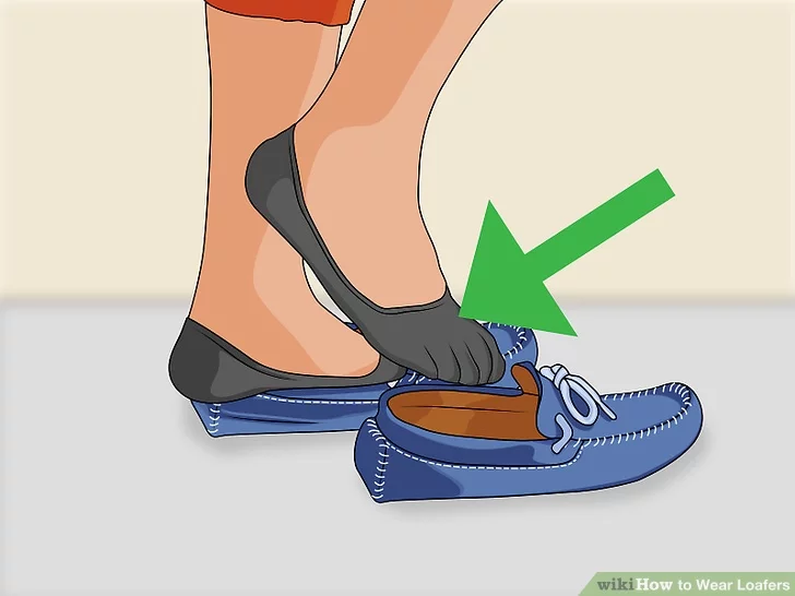 Mang giày da lười với vớ